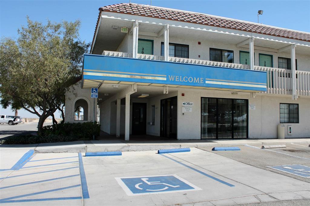 Vagabond Inn Buttonwillow North I-5 Exterior photo